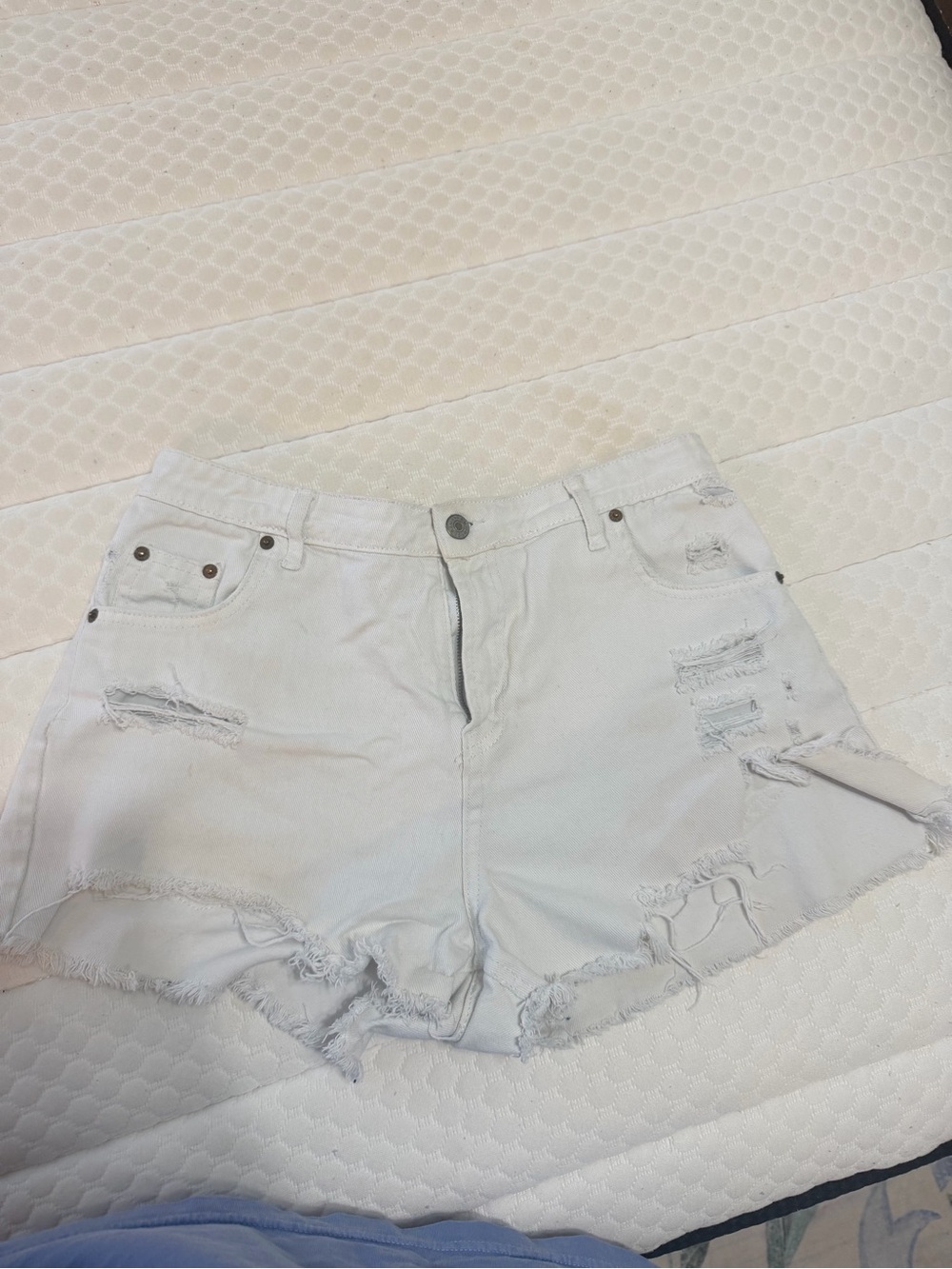 Love Tree Women's Distressed High-Rise White Denim Shorts